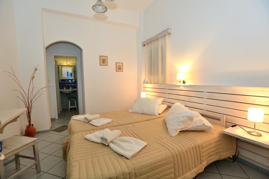 Irini Pension Platis Gialos  Extérieur photo