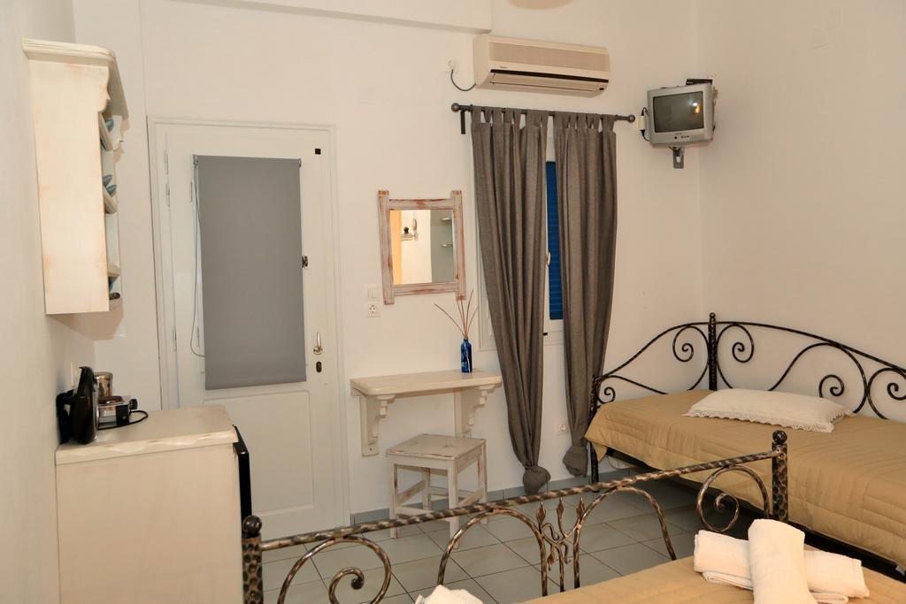 Irini Pension Platis Gialos  Extérieur photo