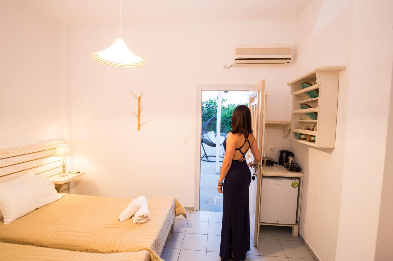 Irini Pension Platis Gialos  Extérieur photo